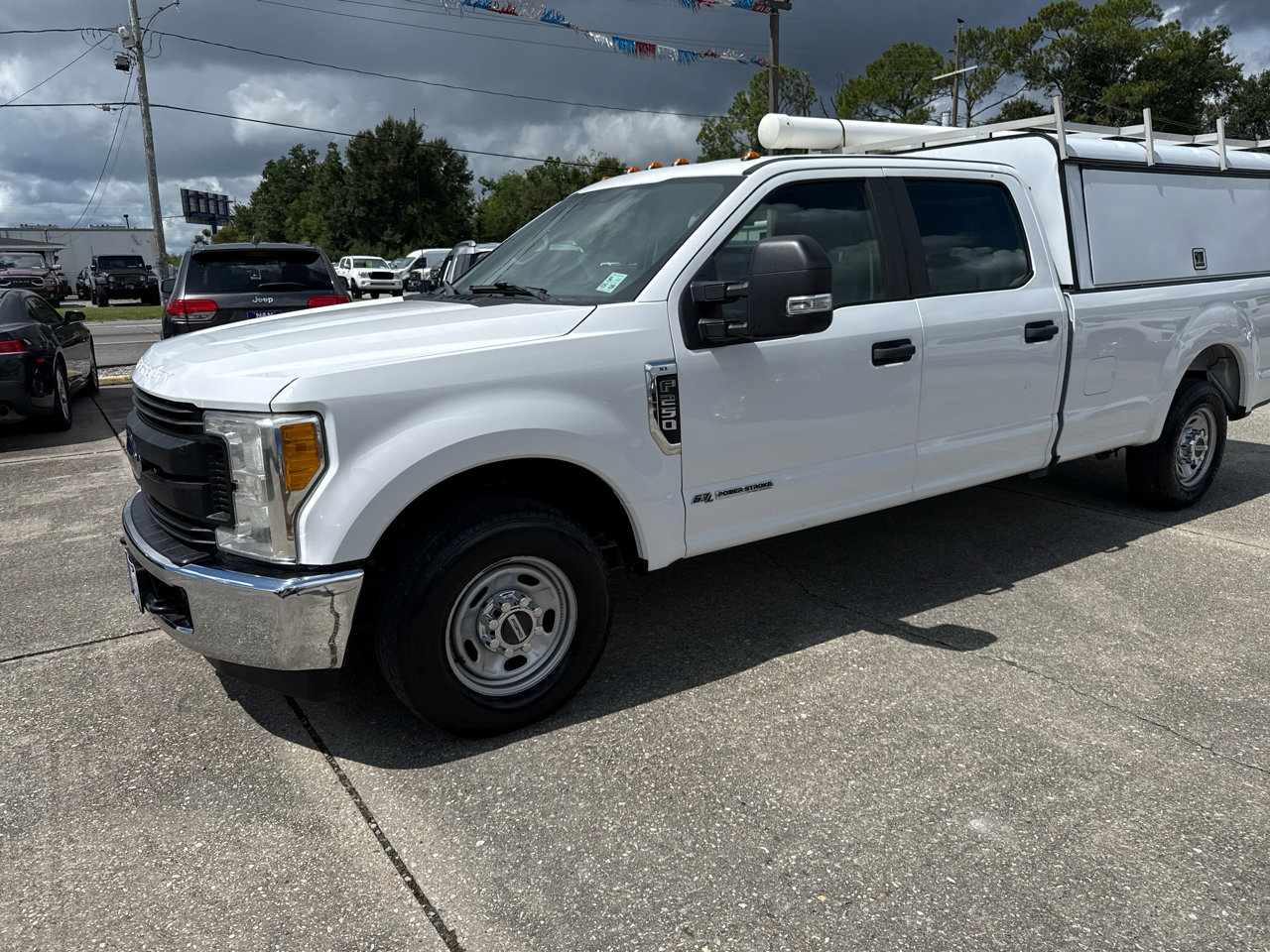 Used 2017 Ford F250 XL w/ Power Equipment Group image 3