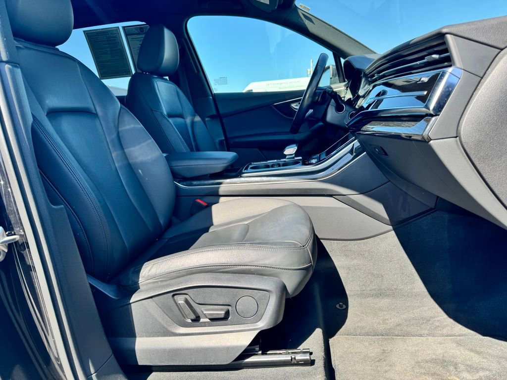 Used 2021 Audi Q7 3.0T Premium AWD/4WD image 10