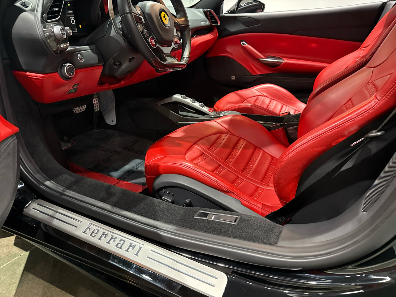 Used 2016 Ferrari 488 GTB image 28