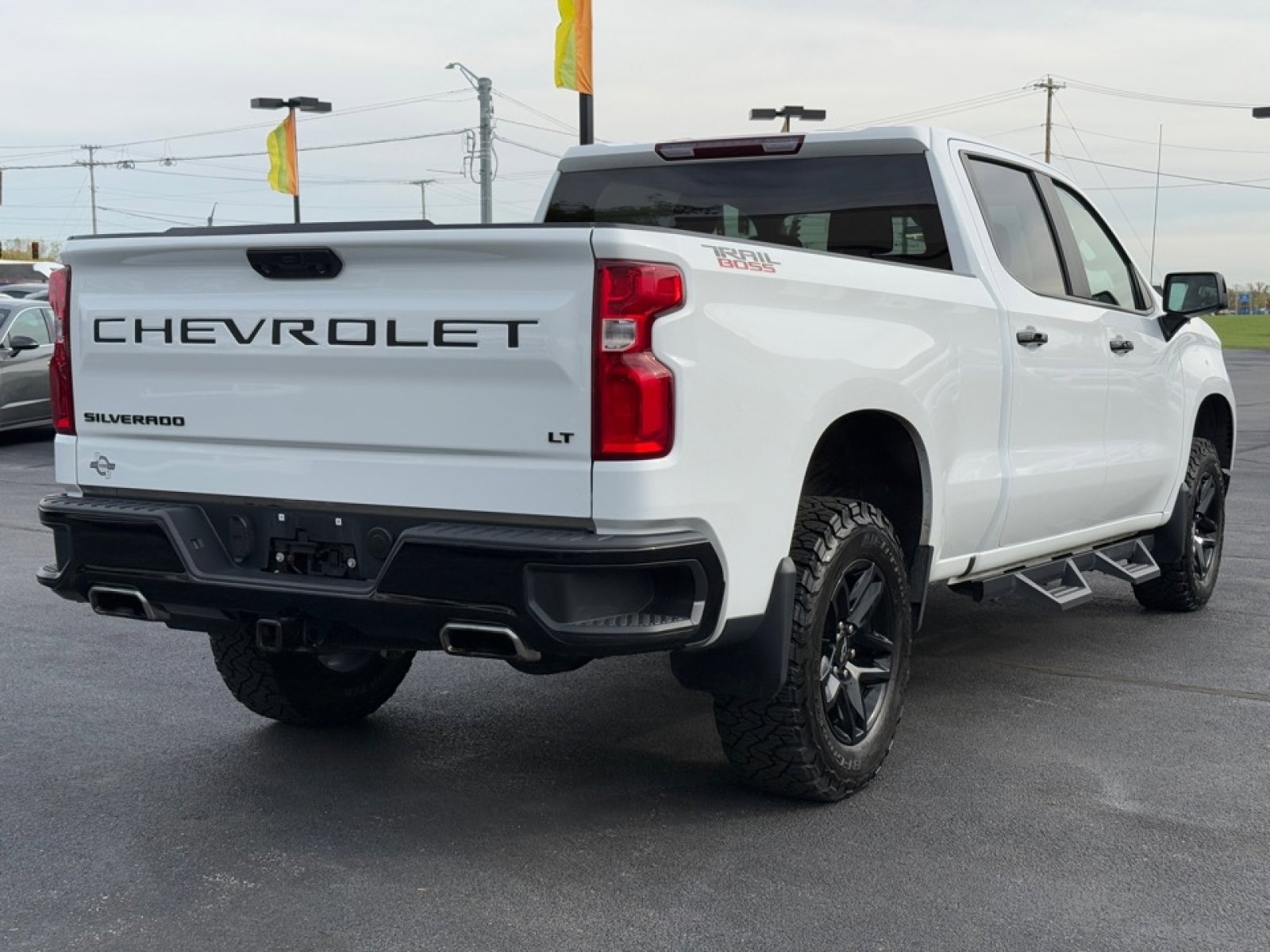 Used 2023 Chevrolet Silverado 1500 LT Trail Boss w/ Protection Package image 8