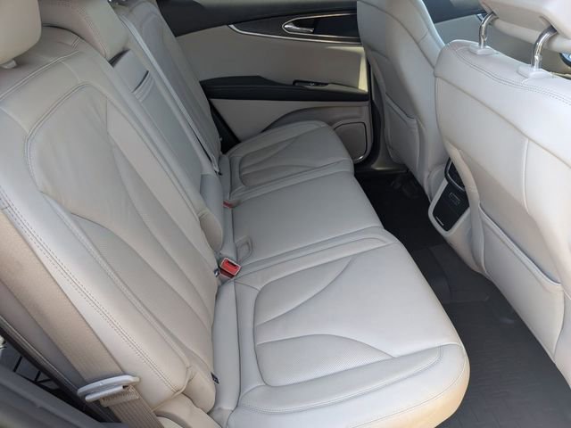 Used 2019 Lincoln Nautilus Select image 27
