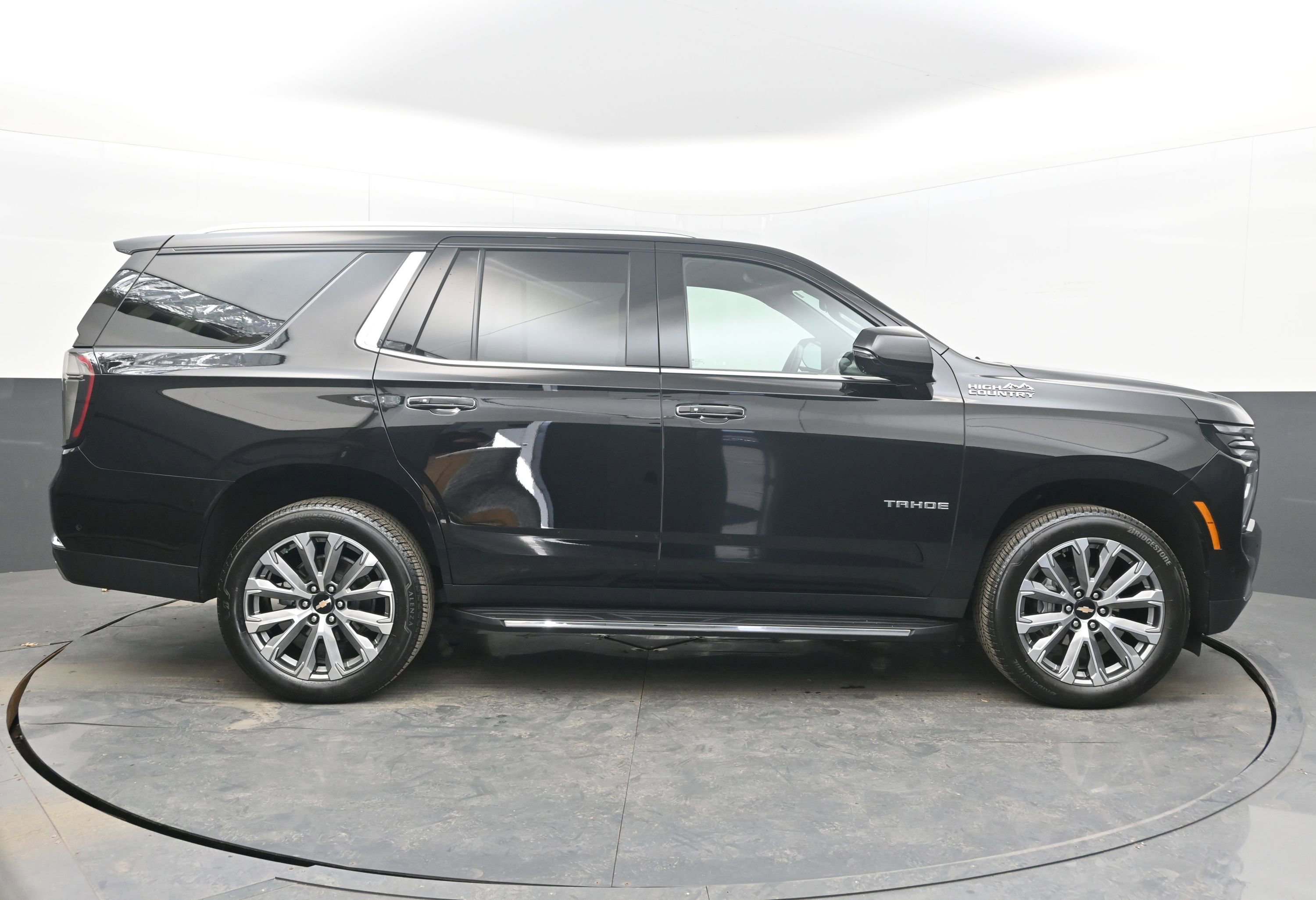 Certified 2025 Chevrolet Tahoe High Country image 10