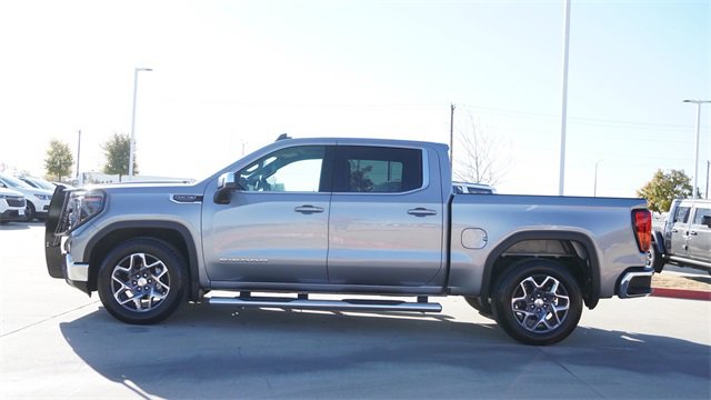 Used 2025 GMC Sierra 1500 SLE image 6