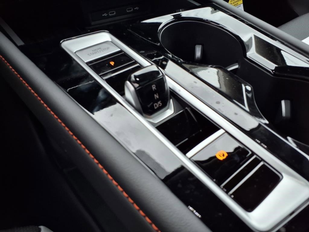 New 2025 Volkswagen Atlas Peak Edition SE image 20