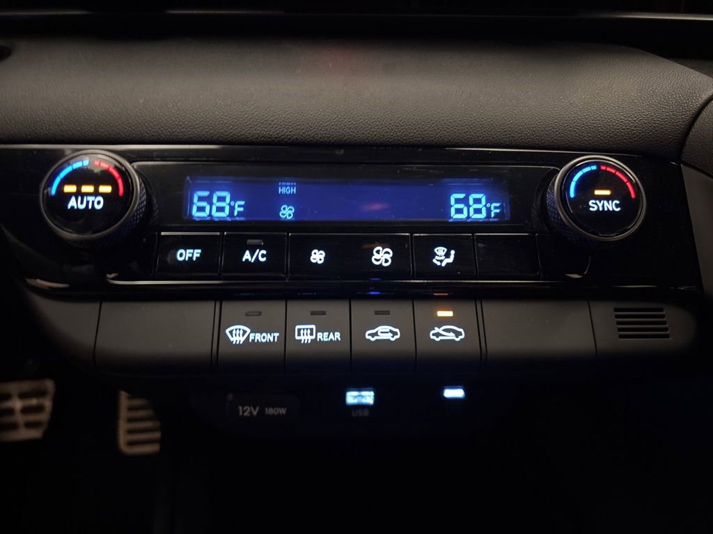 Certified 2026 Hyundai Elantra Sport w/ Cargo Package image 19