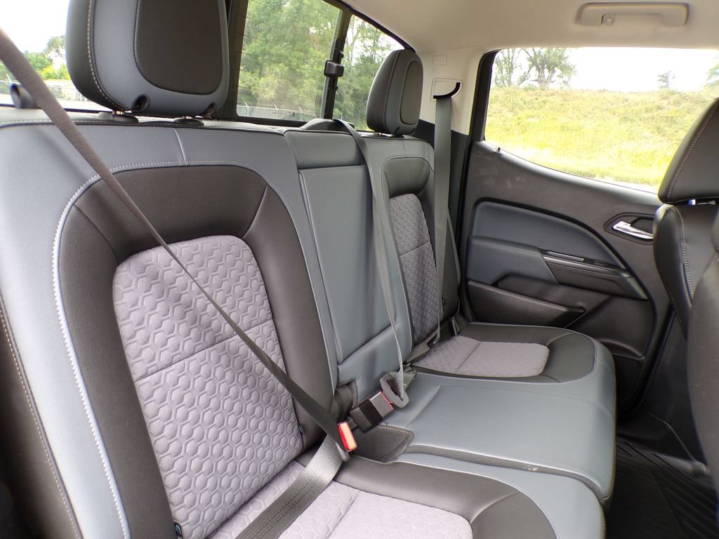 Used 2019 Chevrolet Colorado Z71 AWD/4WD image 18
