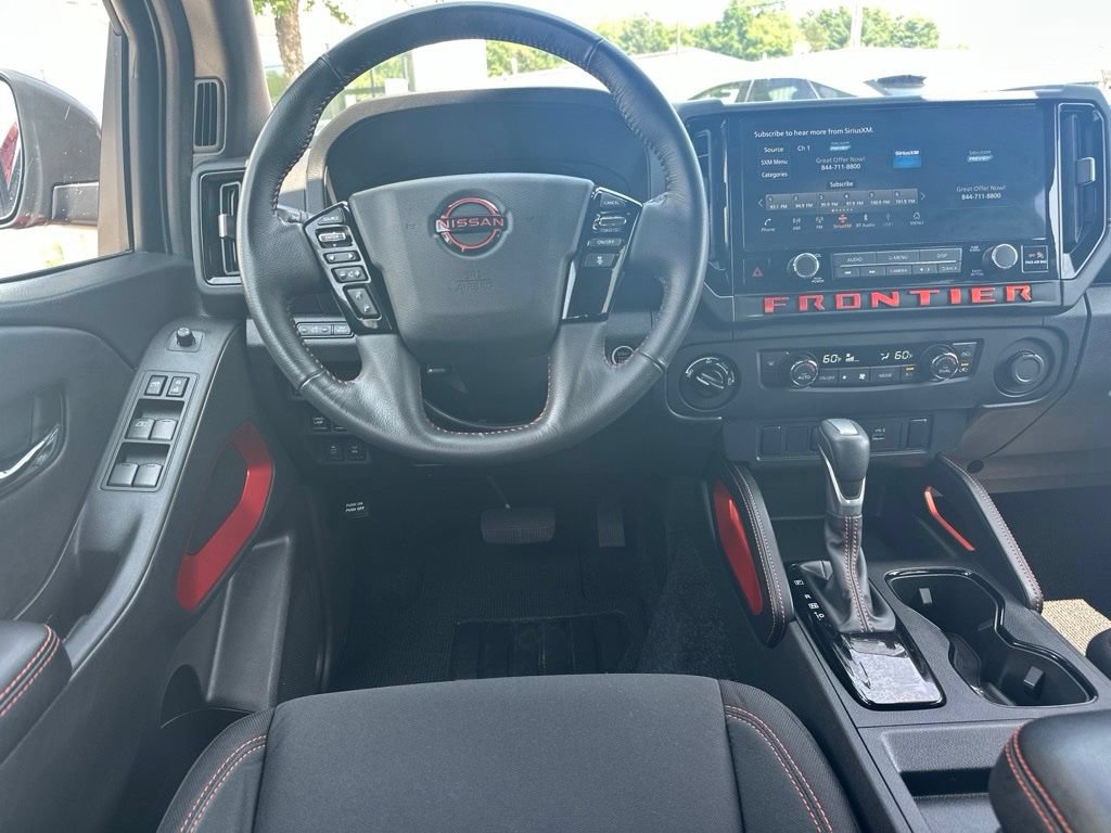 Used 2025 Nissan Frontier PRO-4X AWD/4WD image 16