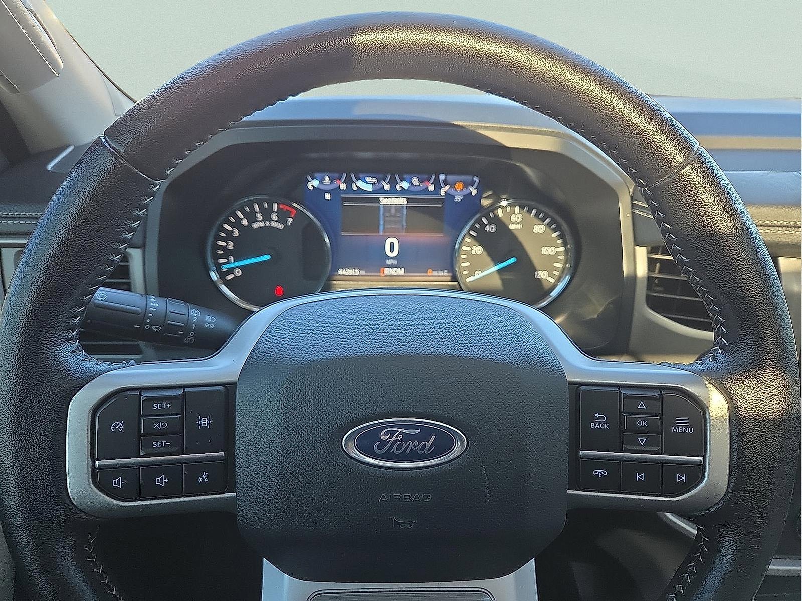 Used 2022 Ford Expedition XLT image 24