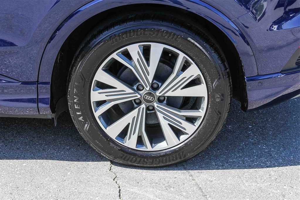 Used 2023 Audi Q4 e-tron Premium Plus w/ Premium Plus image 10