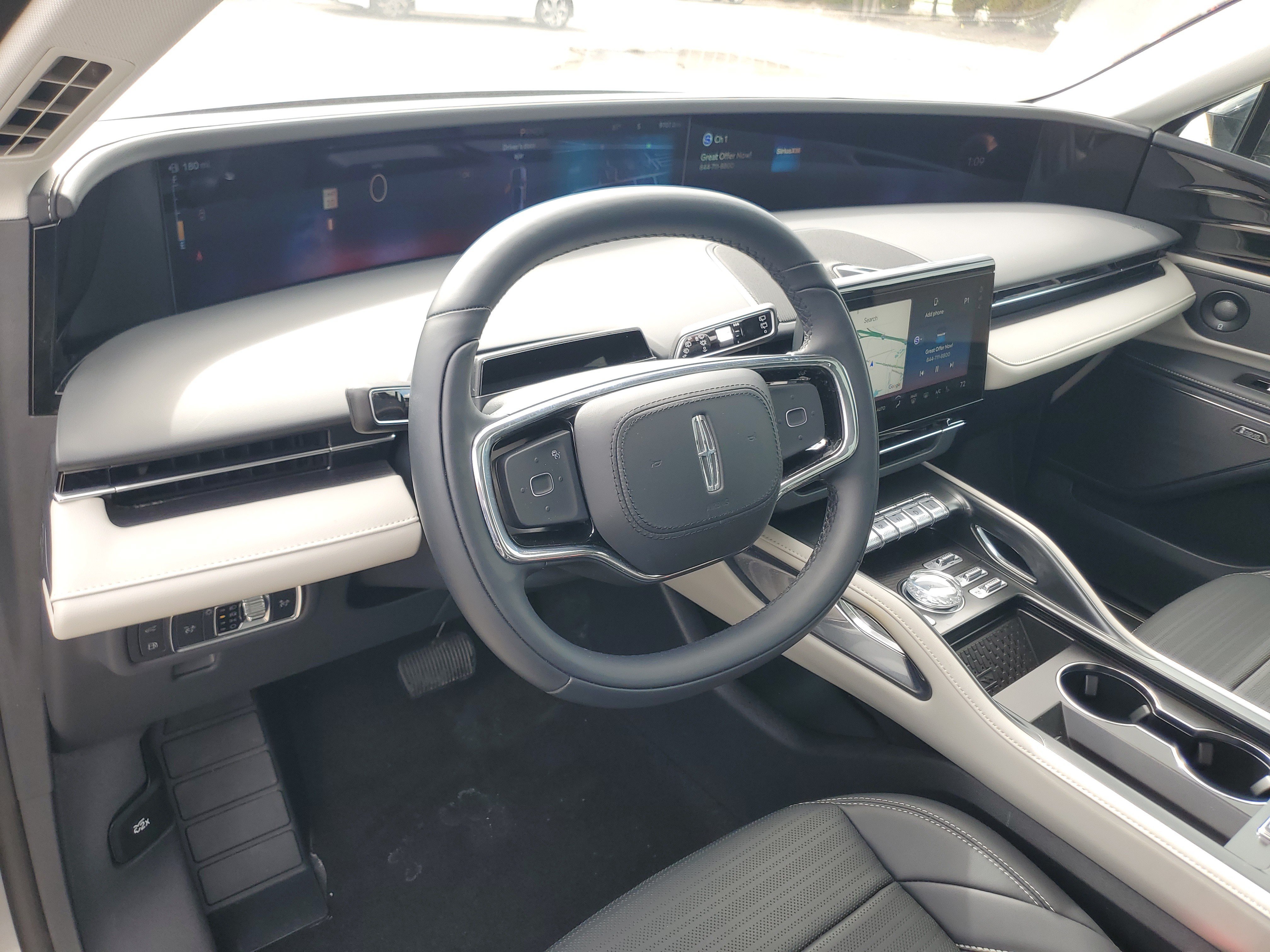 Certified 2025 Lincoln Nautilus Reserve AWD/4WD image 13