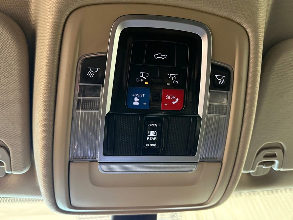 Used 2019 RAM 1500 Laramie image 36