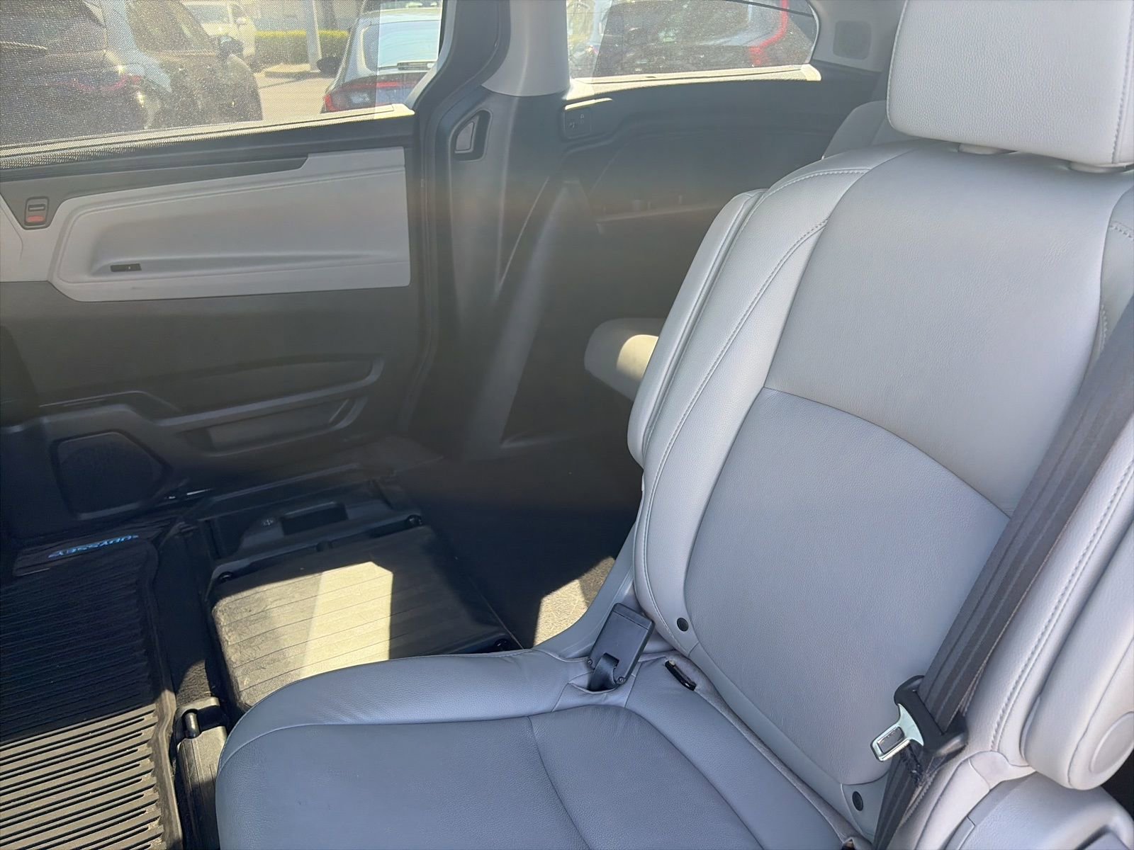 Used 2018 Honda Odyssey Elite image 9