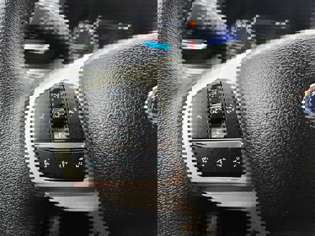 Used 2024 Ford Explorer XLT w/ Equipment Group 202A image 18