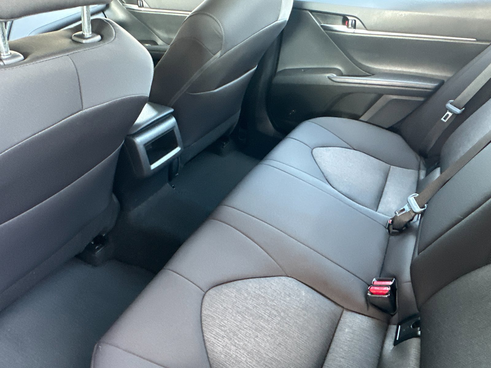 Used 2024 Toyota Camry LE image 12