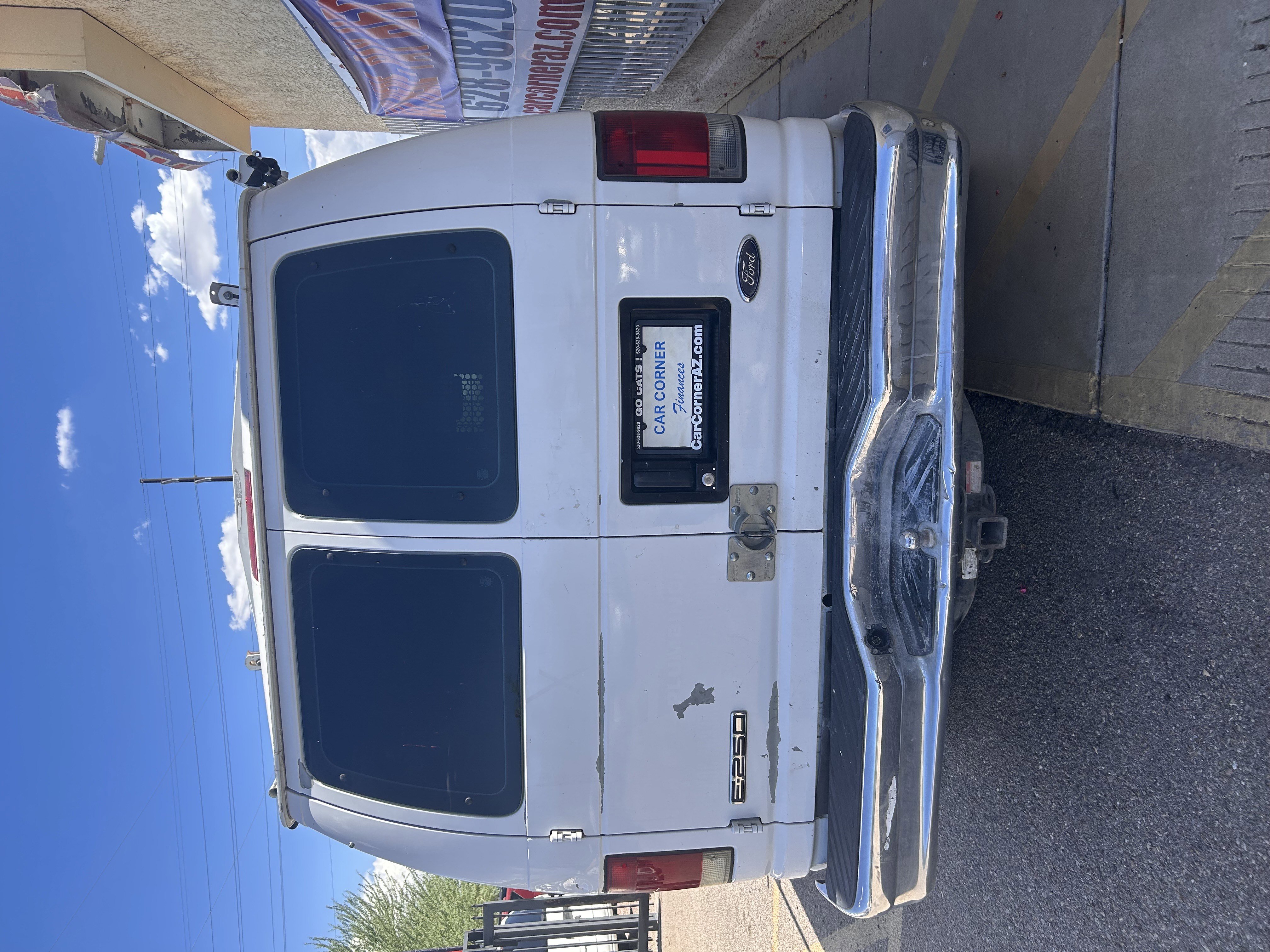 Used 2006 Ford E-250 and Econoline 250 RWD image 15