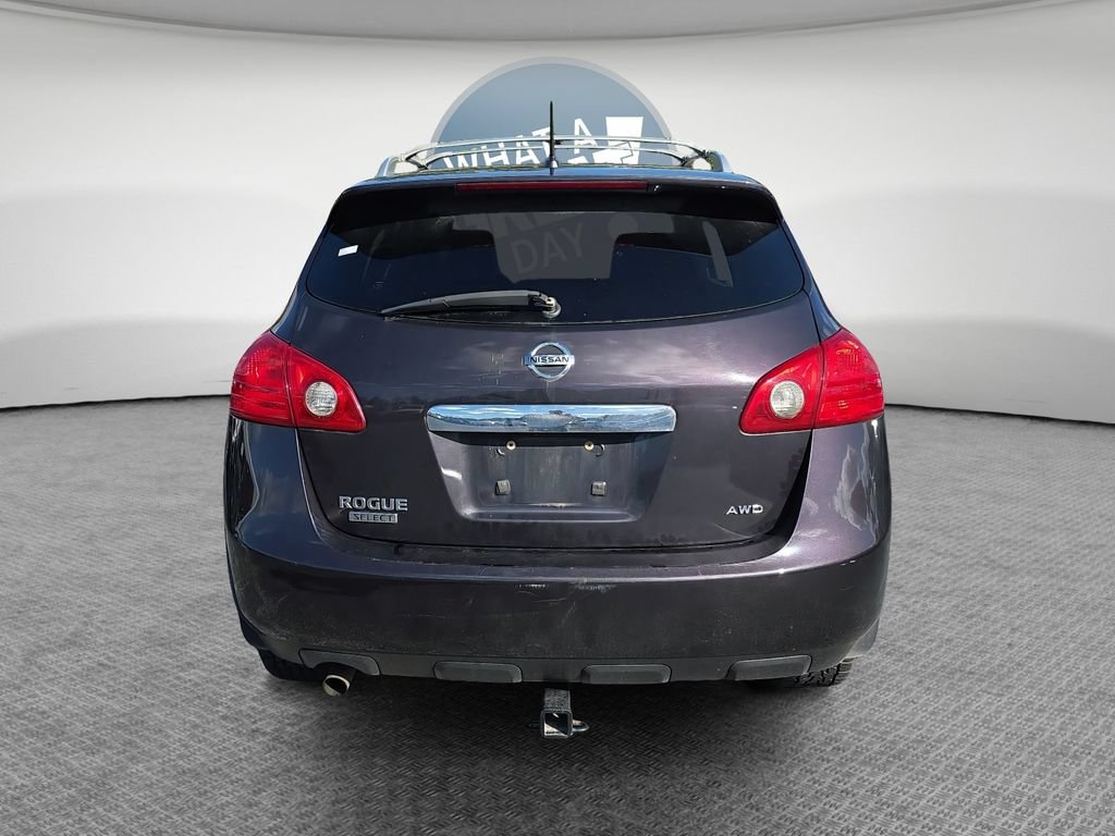 Used 2015 Nissan Rogue S w/ Convenience Package AWD/4WD image 5