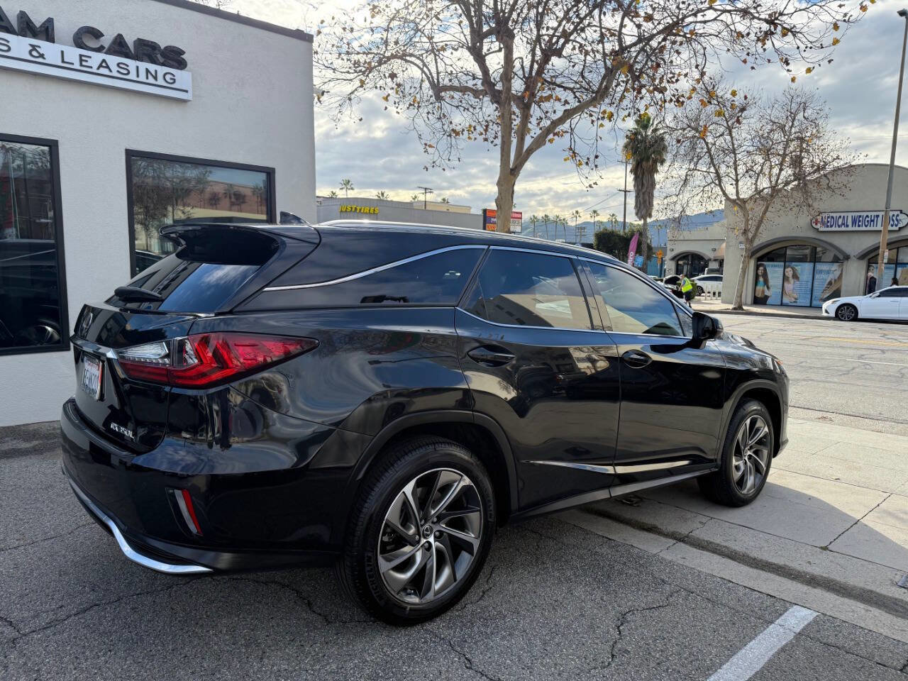 Used 2018 Lexus RX 350L Luxury w/ Accessory Package image 7