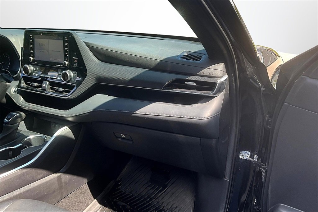 Used 2021 Toyota Highlander XSE image 26