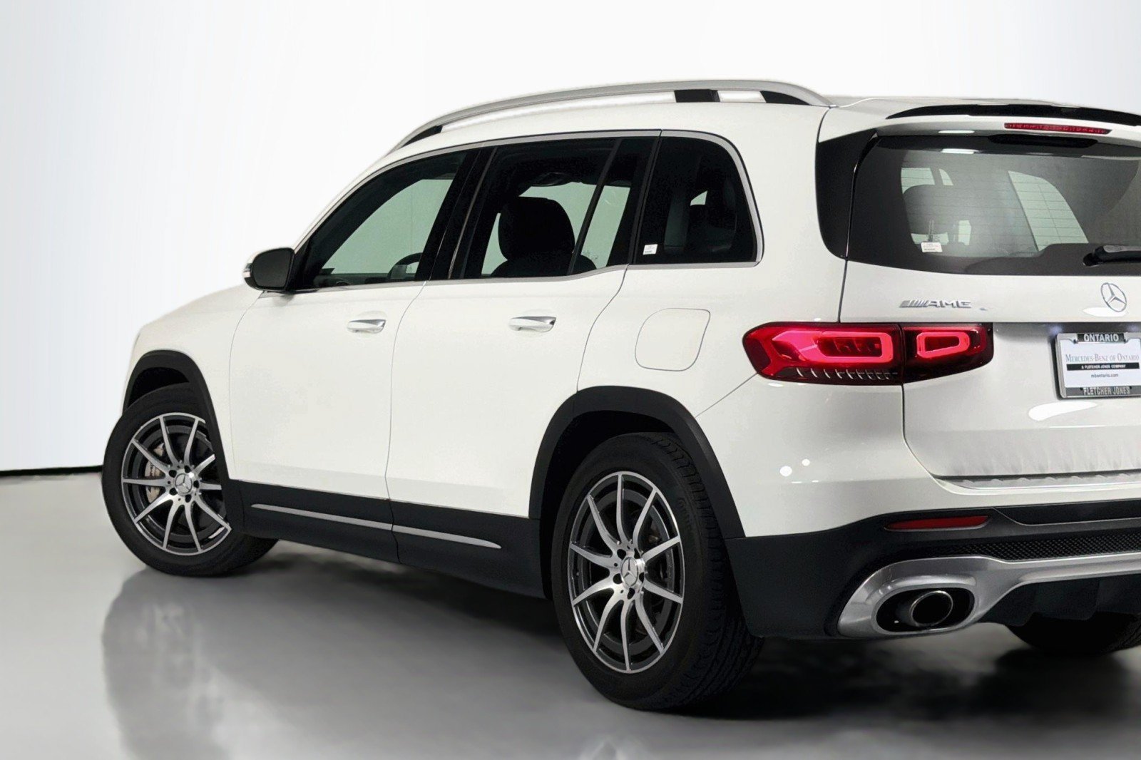 Used 2023 Mercedes-Benz GLB 35 AMG 4MATIC image 14
