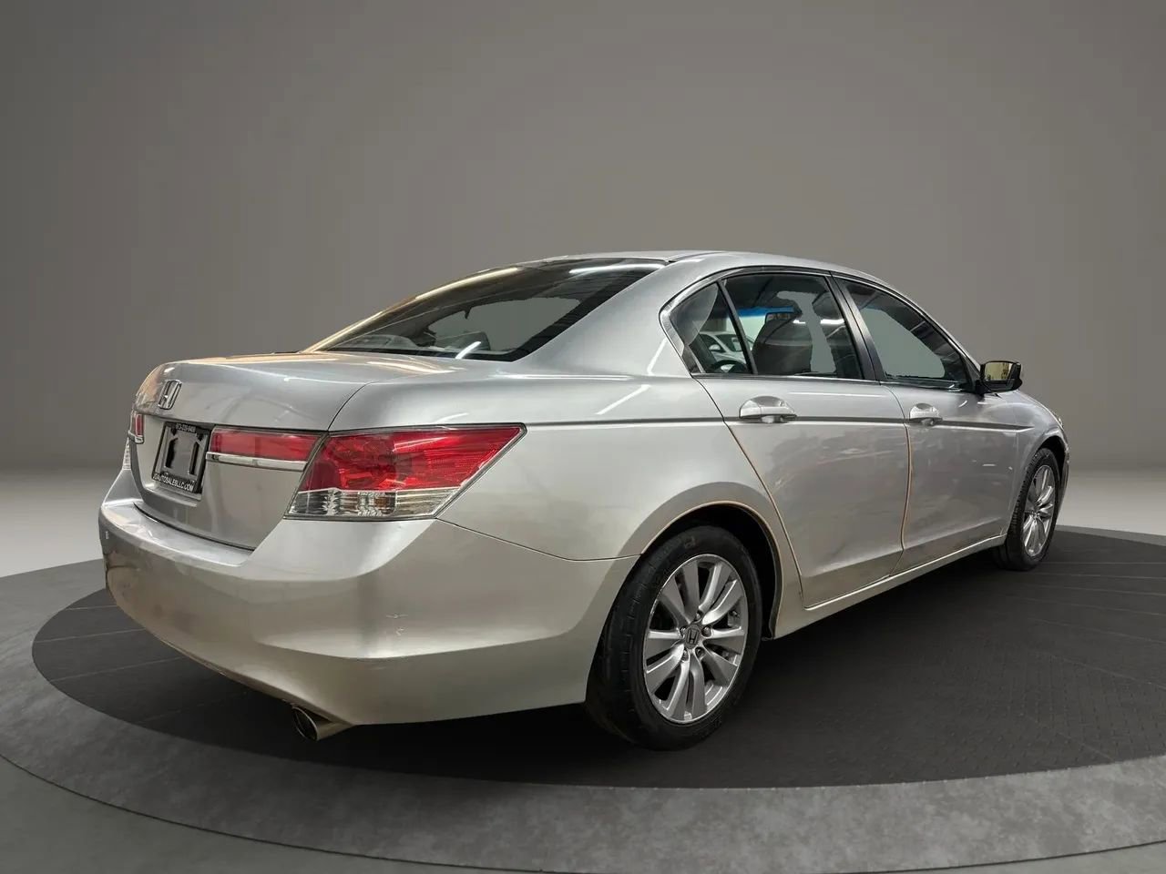 Used 2012 Honda Accord EX-L image 8