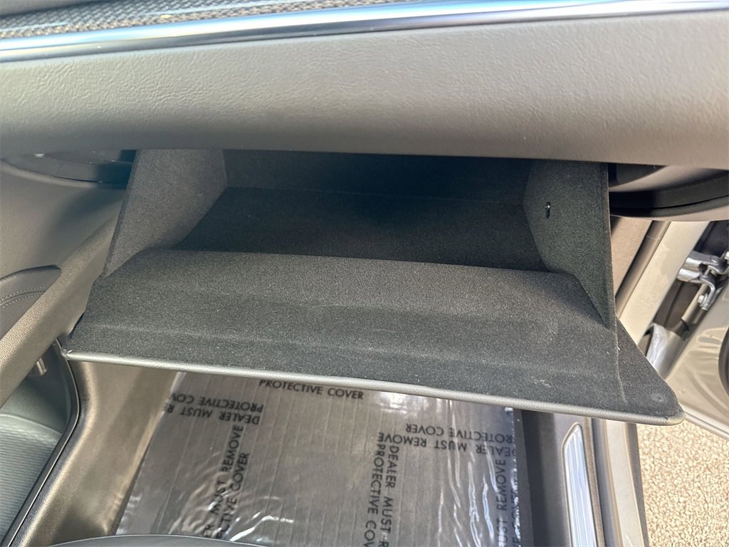 Used 2025 Cadillac XT5 Sportv w/ LPO, Floor Liner Package image 35