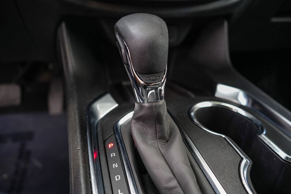 Used 2023 Chevrolet Traverse LT FWD image 19