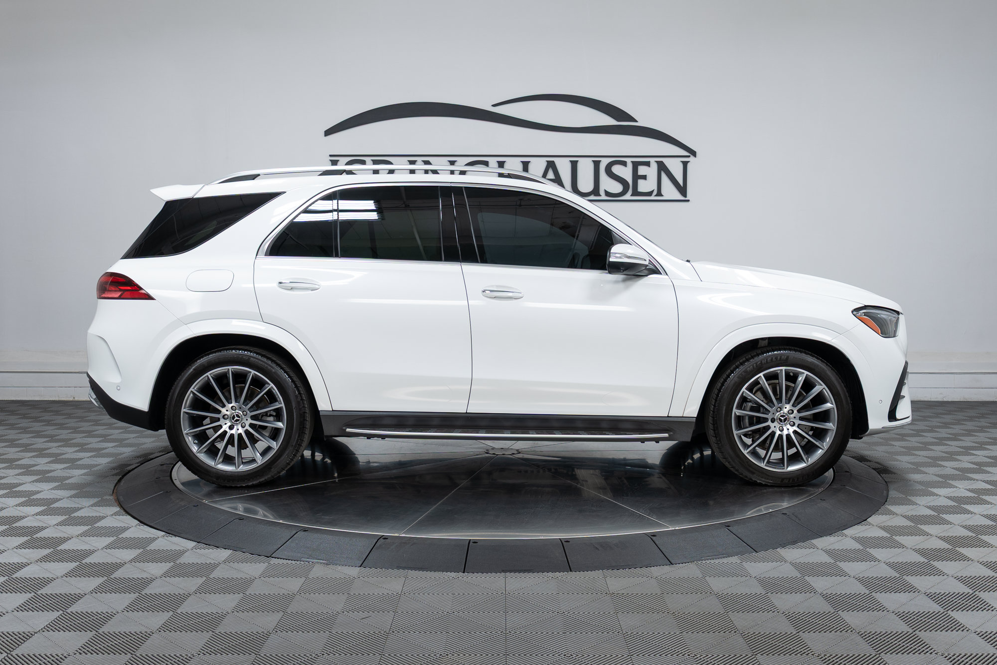 Used 2024 Mercedes-Benz GLE 450 4MATIC image 4