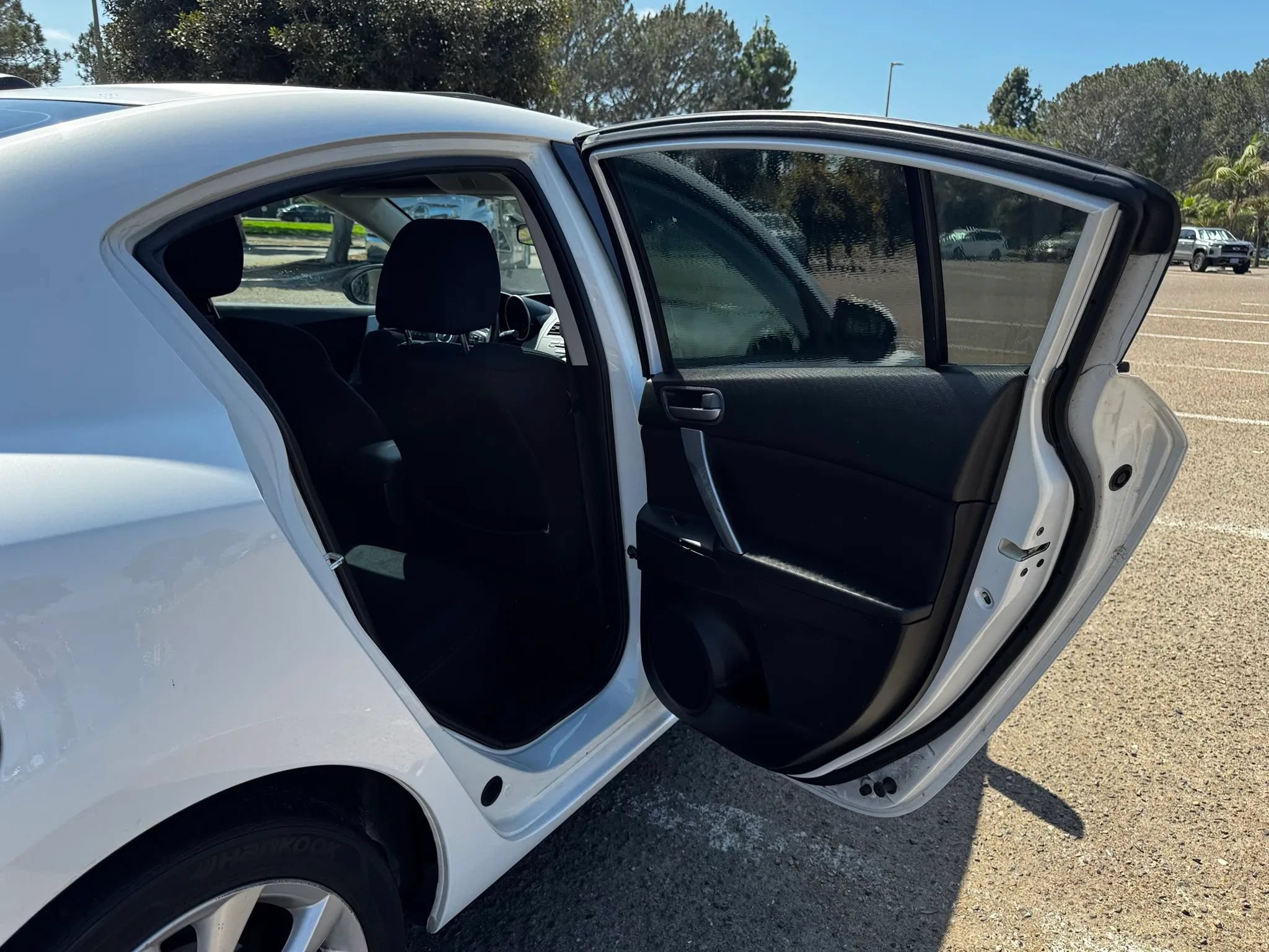 Used 2011 MAZDA MAZDA3 s Sport w/ Tech Pkg FWD image 22