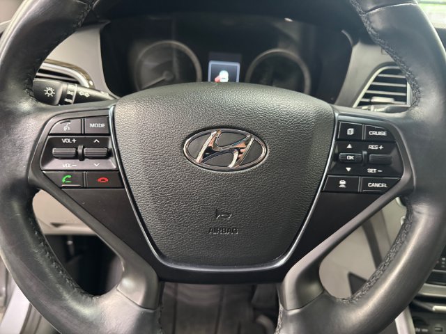 Used 2017 Hyundai Sonata Limited w/ Ultimate Package 04 FWD image 19