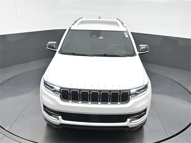 Used 2024 Jeep Wagoneer Base w/ Premium Group I image 30