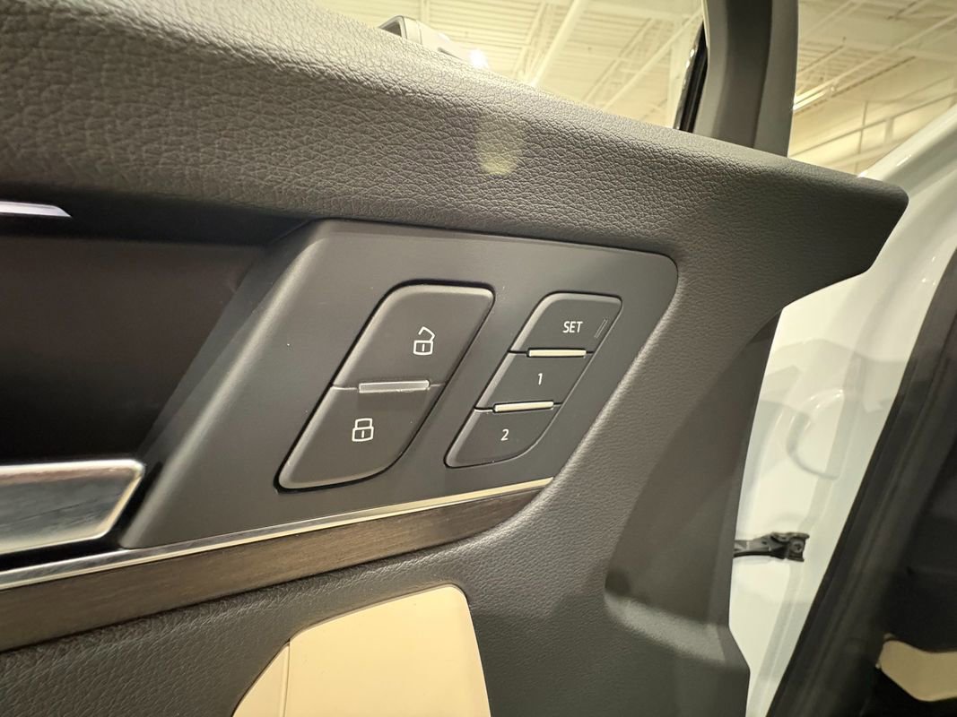 Used 2025 Audi Q5 2.0T Premium Plus w/ Premium Plus Package image 37