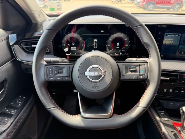 Used 2025 Nissan Kicks SR image 17