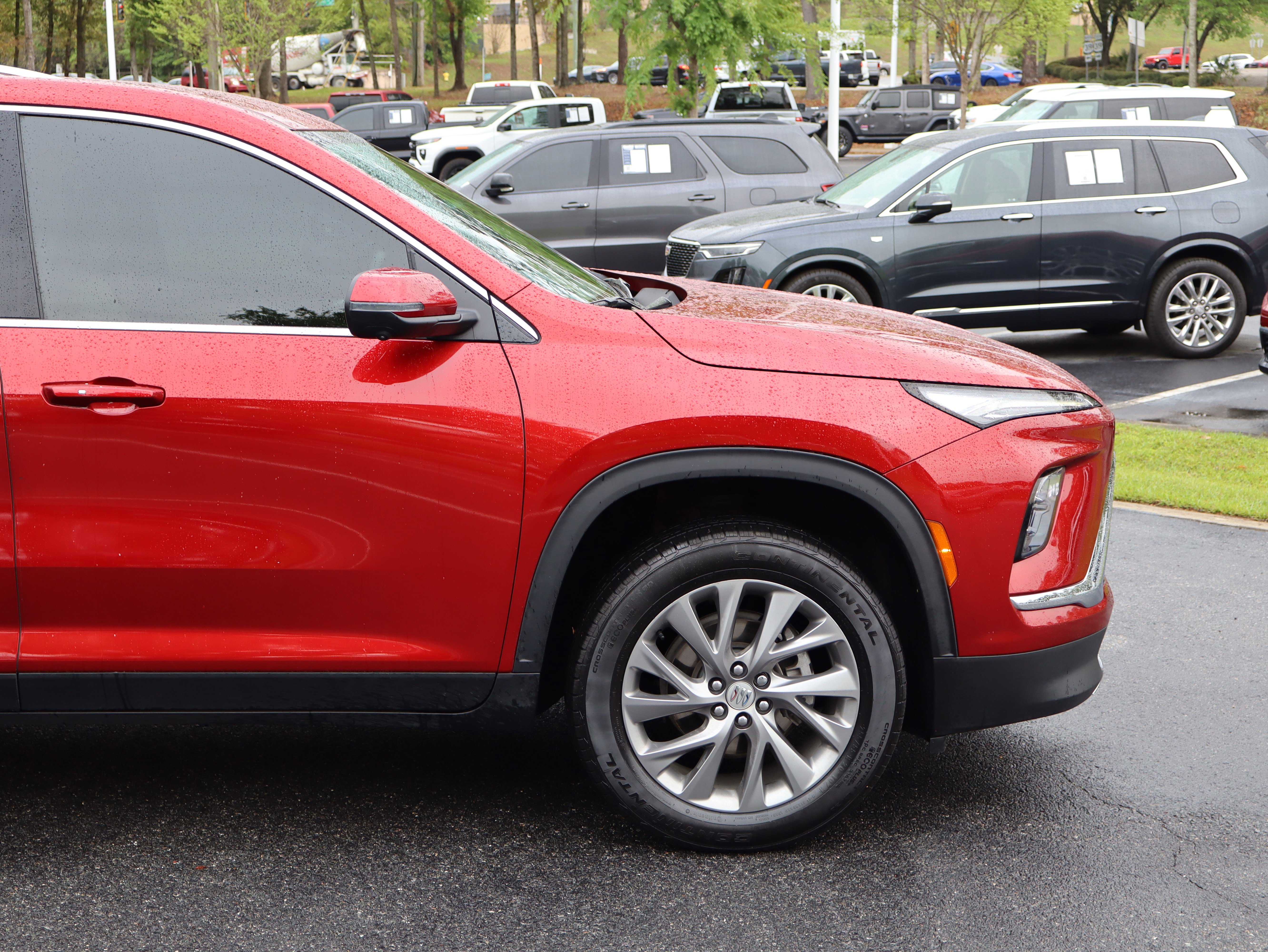 Used 2025 Buick Enclave Preferred image 6