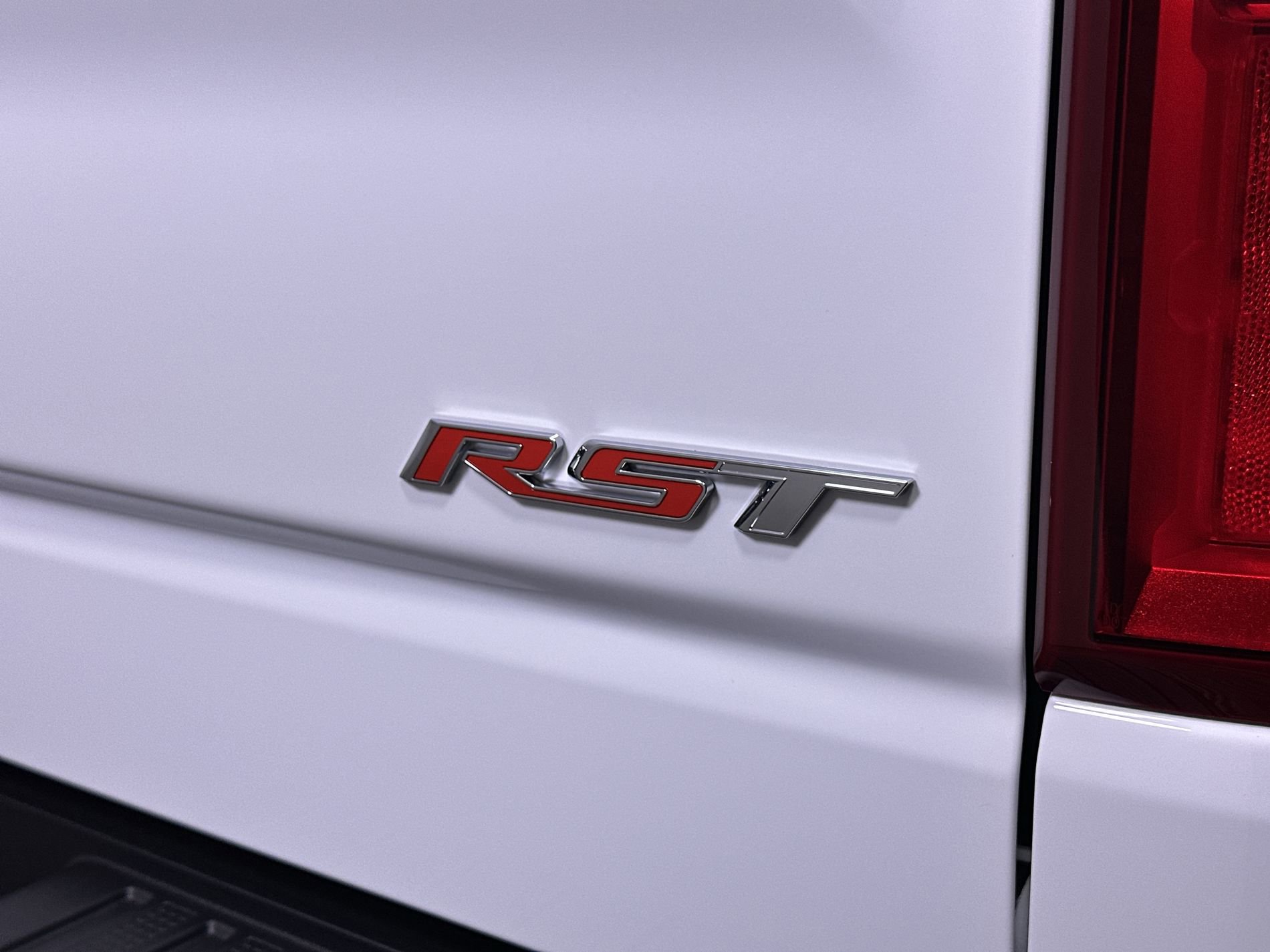 Used 2026 Chevrolet Silverado 1500 RST w/ RST Select Package AWD/4WD image 68
