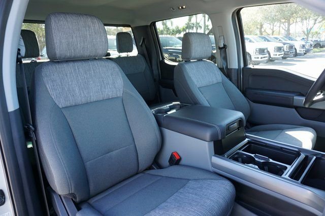 New 2026 Ford F350 XLT w/ XLT Premium Package AWD/4WD image 2