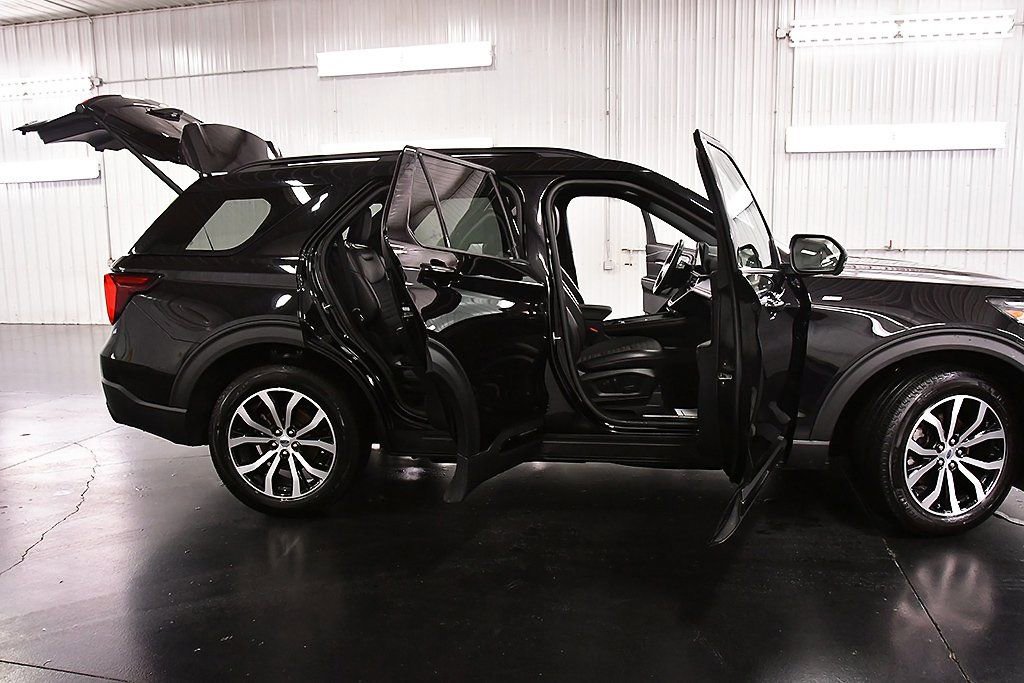Used 2025 Ford Explorer ST-Line image 31
