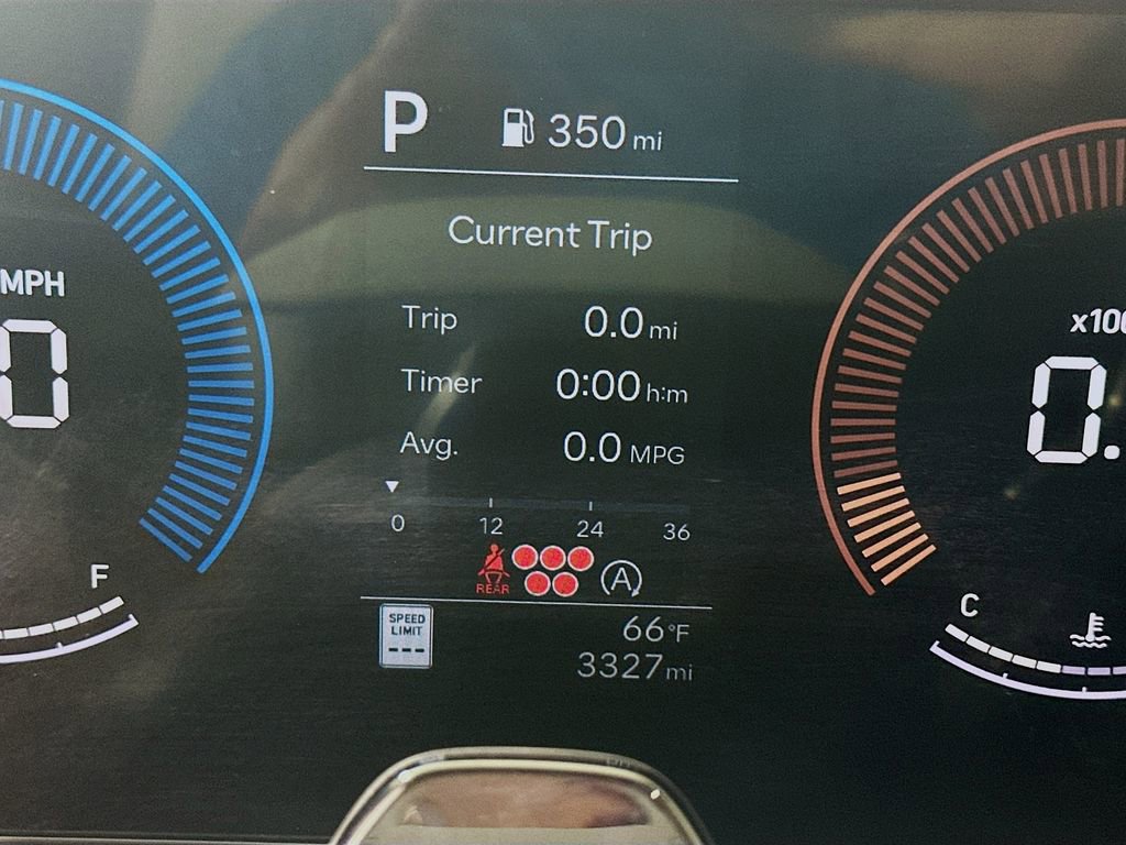 Certified 2025 Hyundai Santa Fe SEL image 12