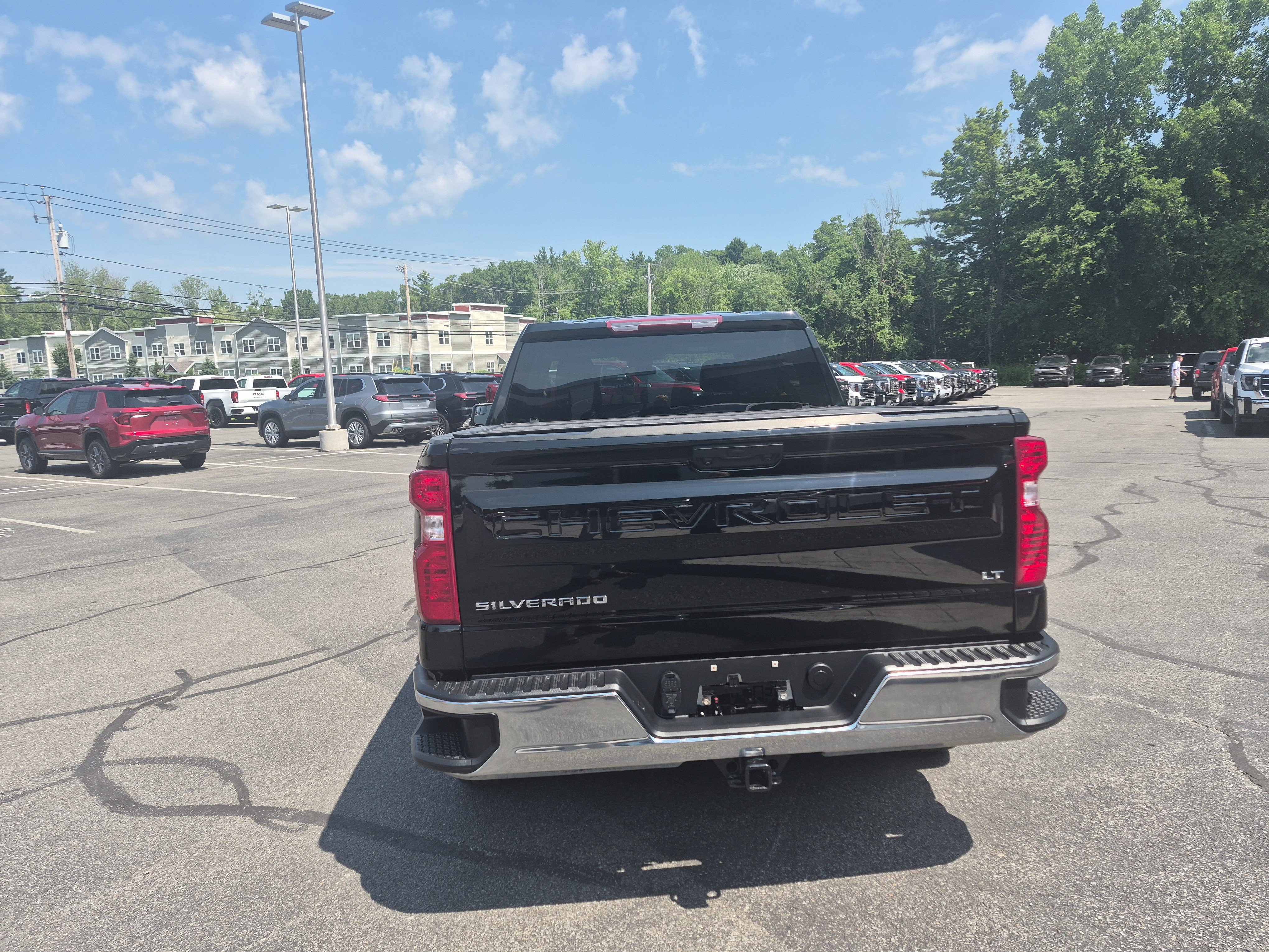 Used 2023 Chevrolet Silverado 1500 LT AWD/4WD image 4