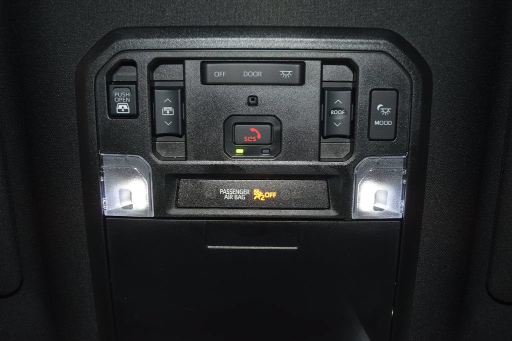 Used 2024 Toyota Tundra Platinum AWD/4WD image 45