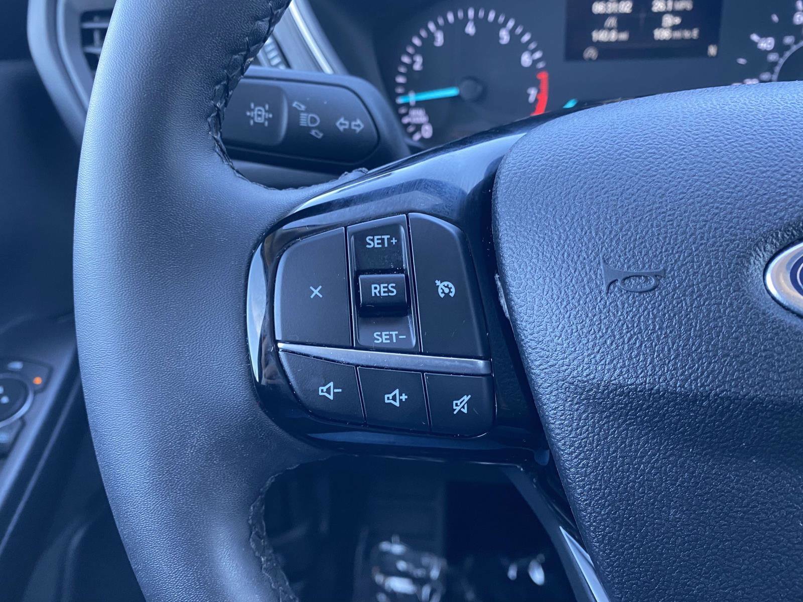Used 2022 Ford Escape SEL FWD image 19