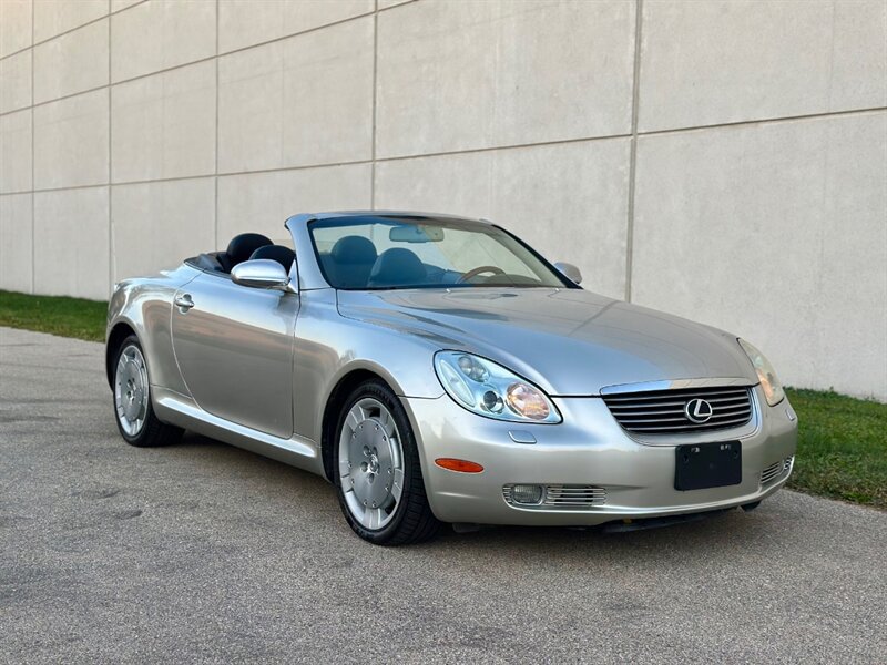 Used 2004 Lexus SC 430 Convertible RWD image 4