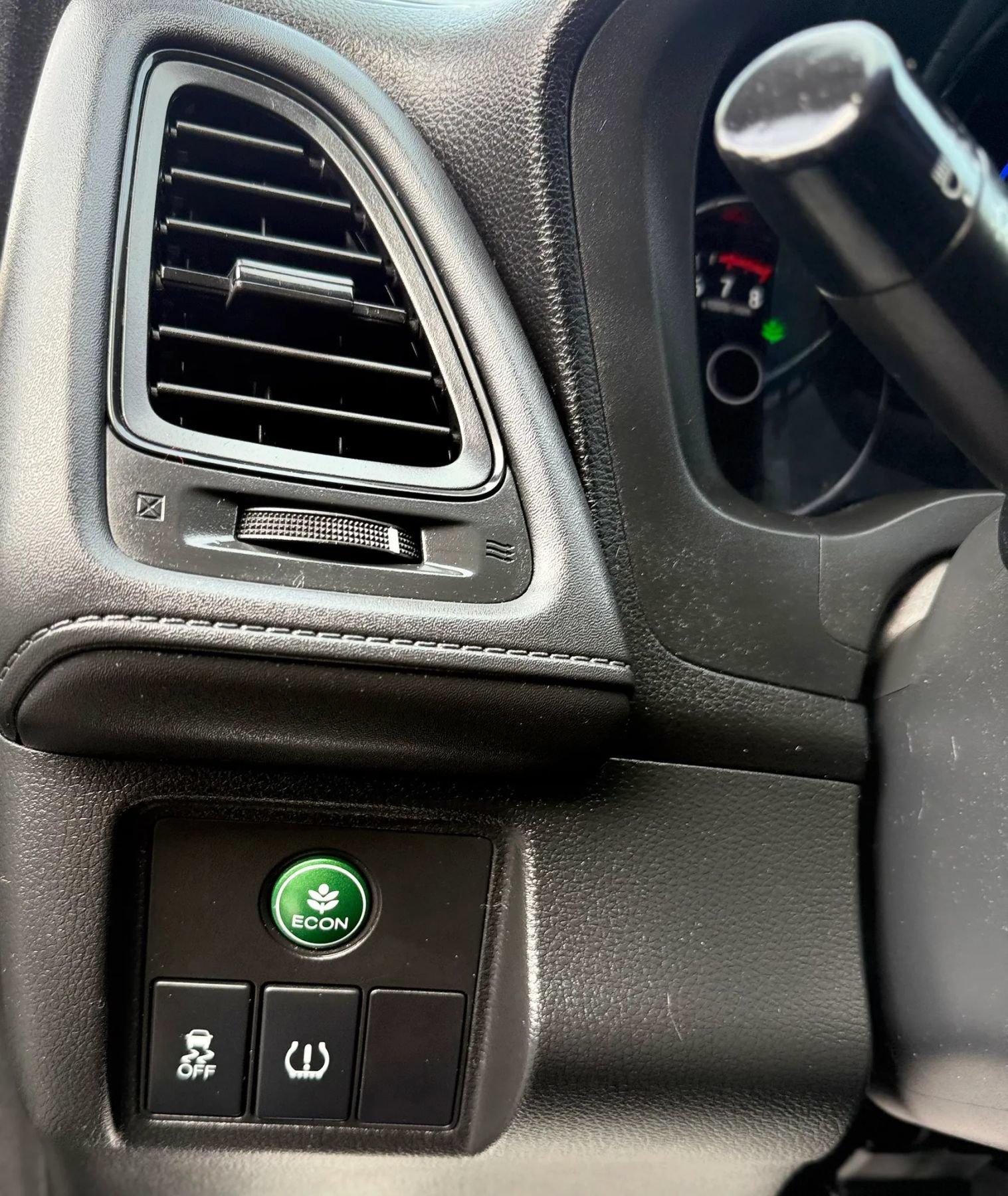 Used 2016 Honda HR-V LX image 20
