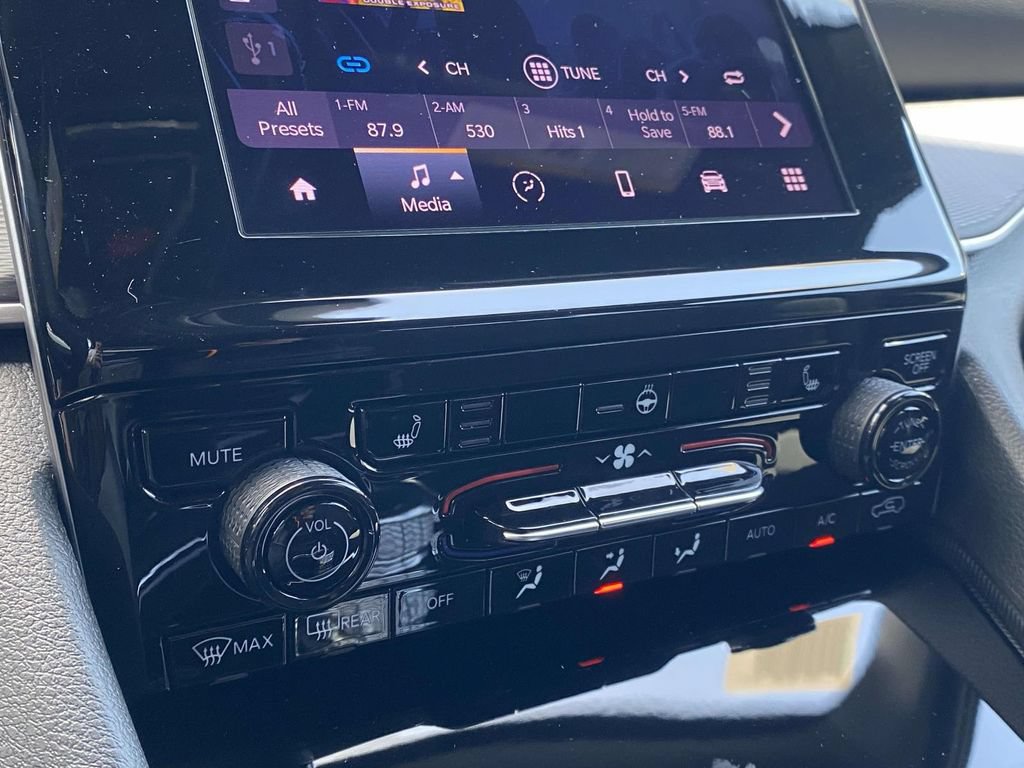 New 2026 Jeep Grand Cherokee Laredo X RWD image 18