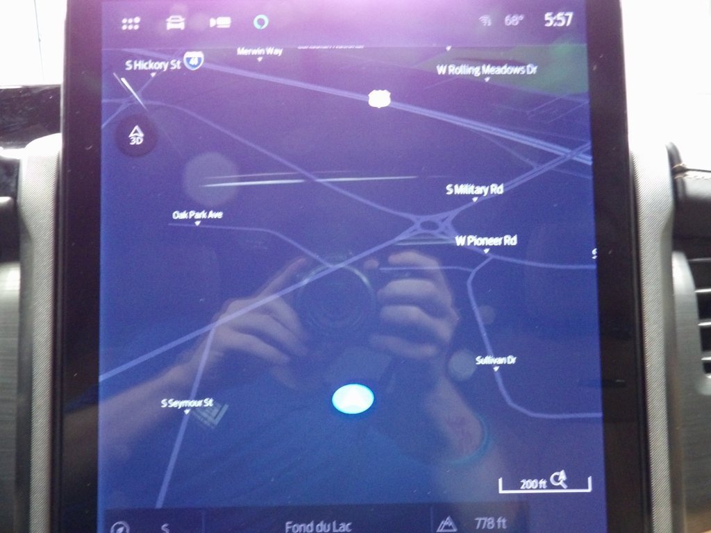 Used 2024 Ford Expedition Platinum image 18