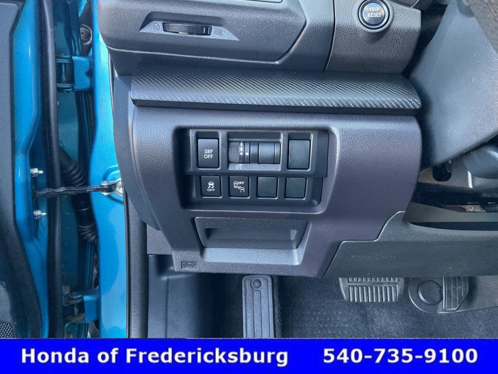 Used 2018 Subaru Impreza 2.0i Premium w/ Eyesight & BSD & Rcta image 39