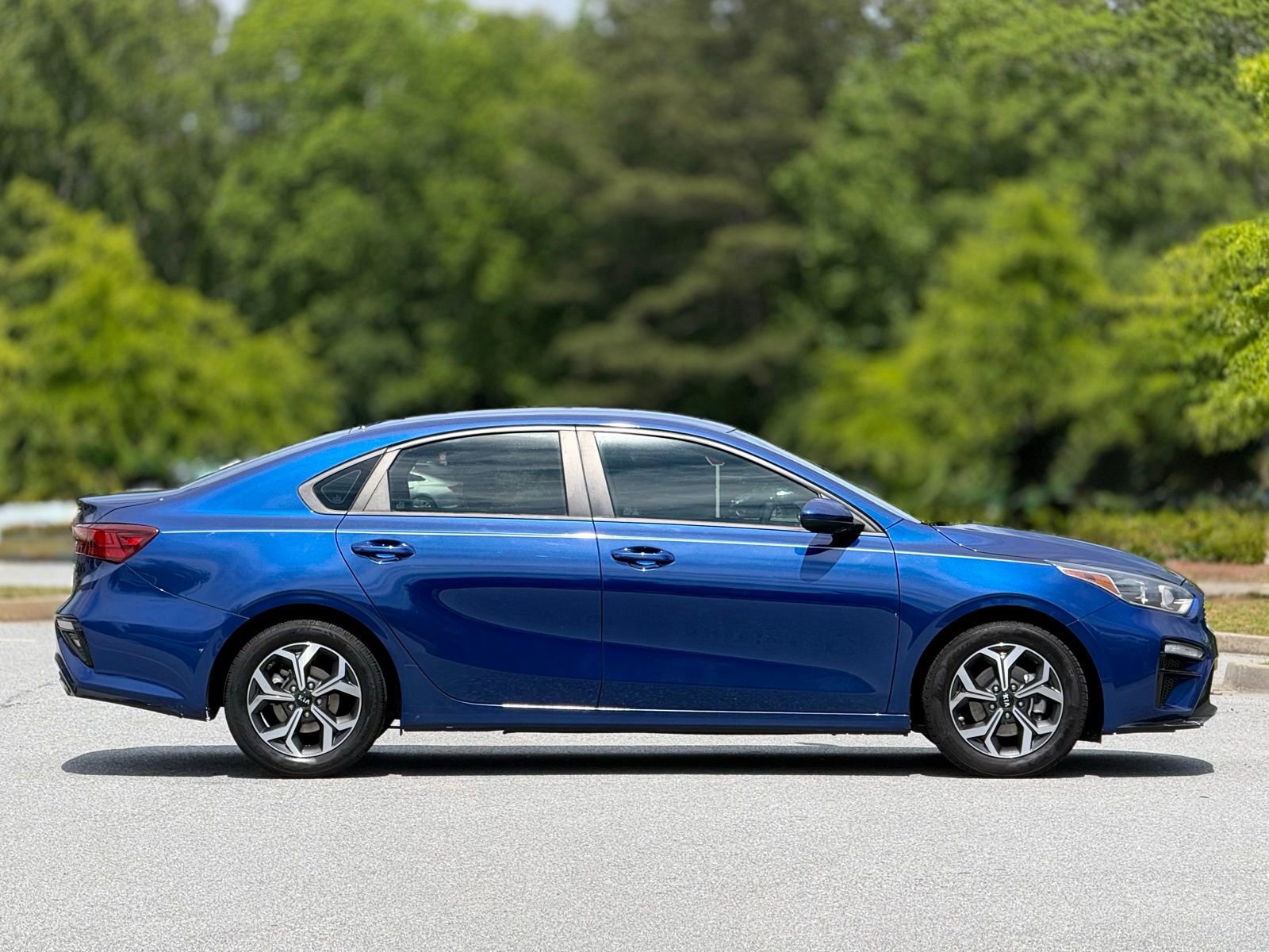 Used 2019 Kia Forte LXS FWD image 12