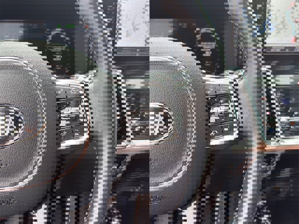 Used 2021 Kia Sorento SX Prestige image 24