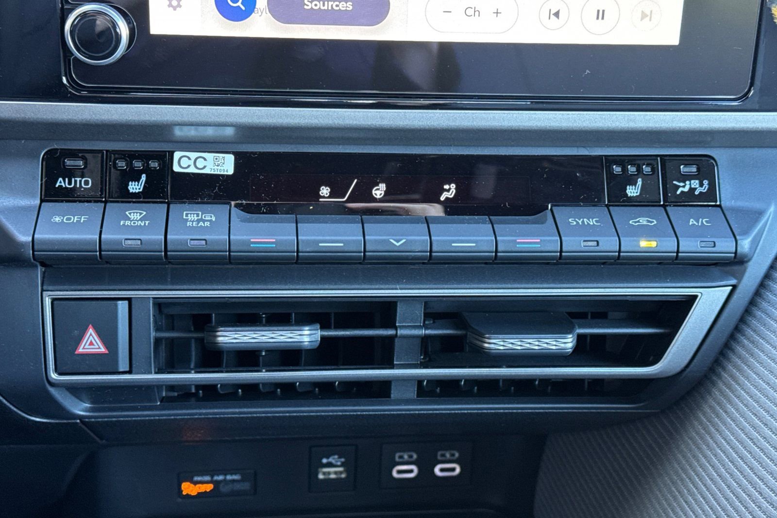 New 2026 Toyota Camry SE image 19