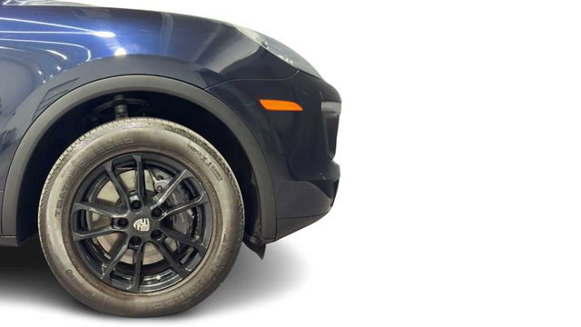 Used 2016 Porsche Cayenne AWD/4WD image 8