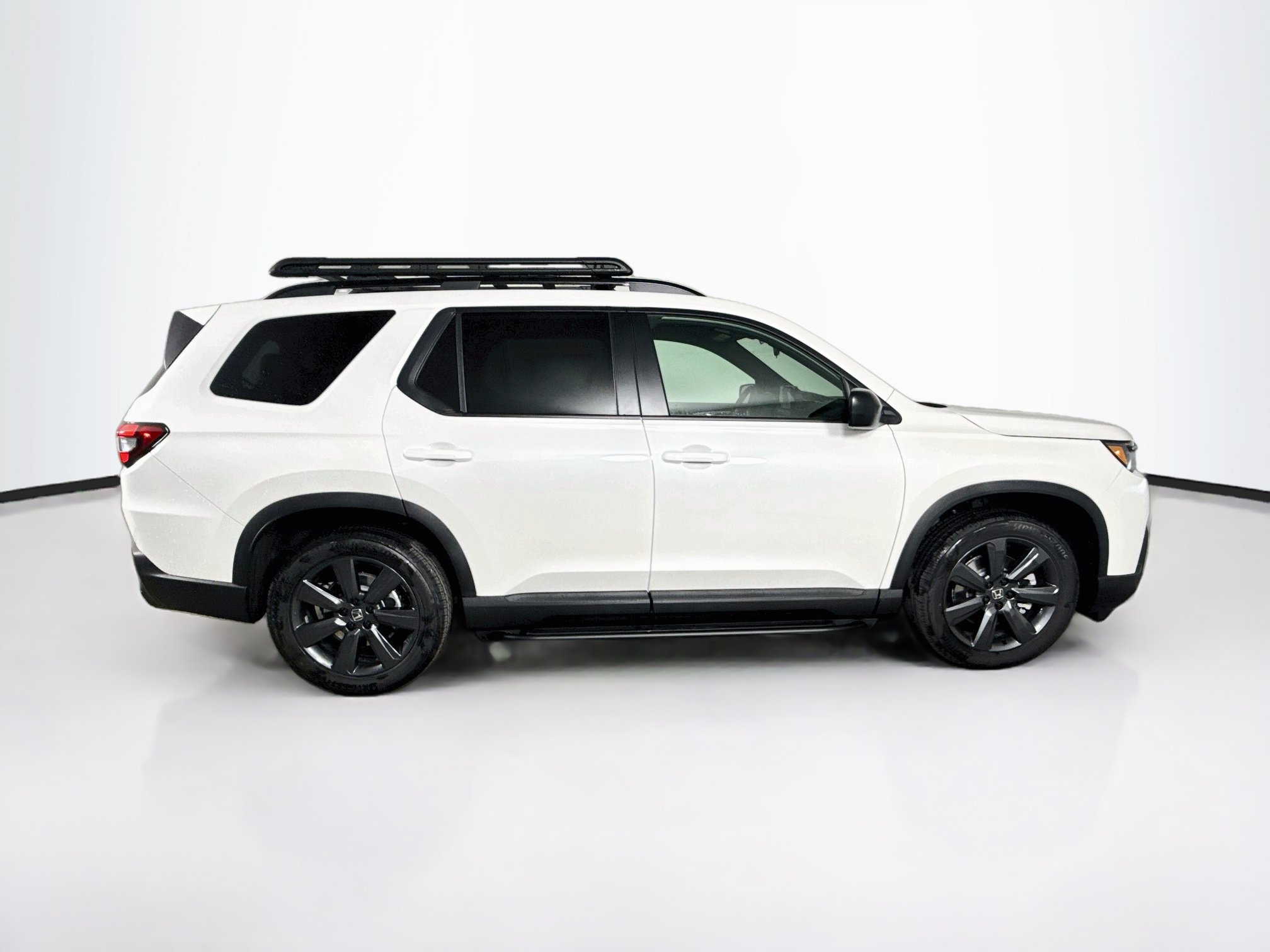 New 2026 Honda Pilot Sport image 2